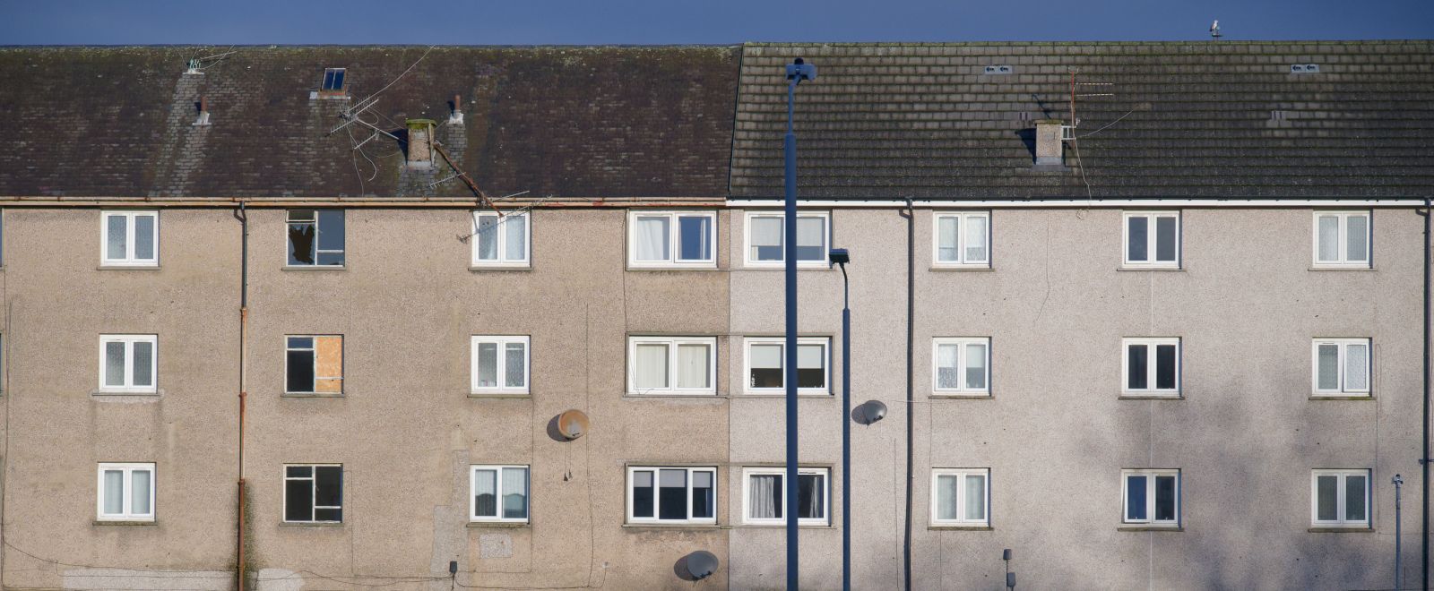 Row of housing in a Scottish town banner image